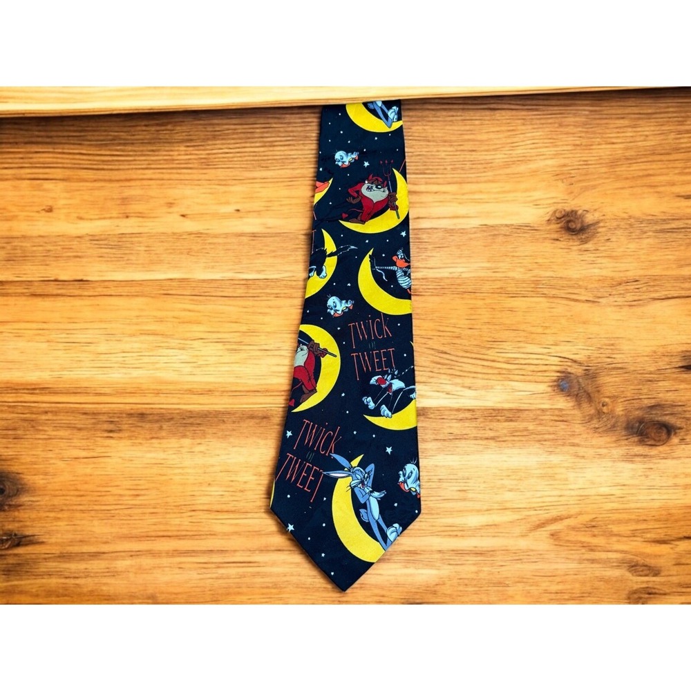 Vintage 1996 Looney Tunes Mania Men's Tie‎ Twick or Tweet Halloween